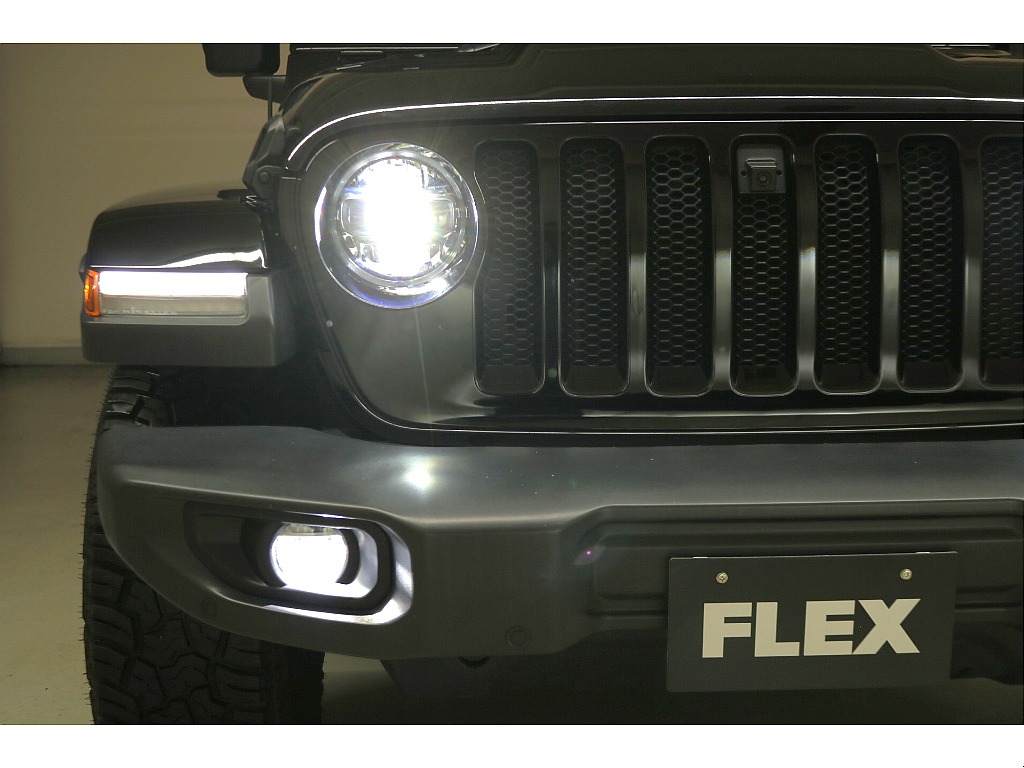 サハラグレード☆維持費の安い２０００ターボＣＣエンジン☆ＪＥＰＰＥＳＥＮフォグハーネスカバー☆ＪＥＰＰＥＳＥＮホイール☆ＬＥＤヘッドランプ☆