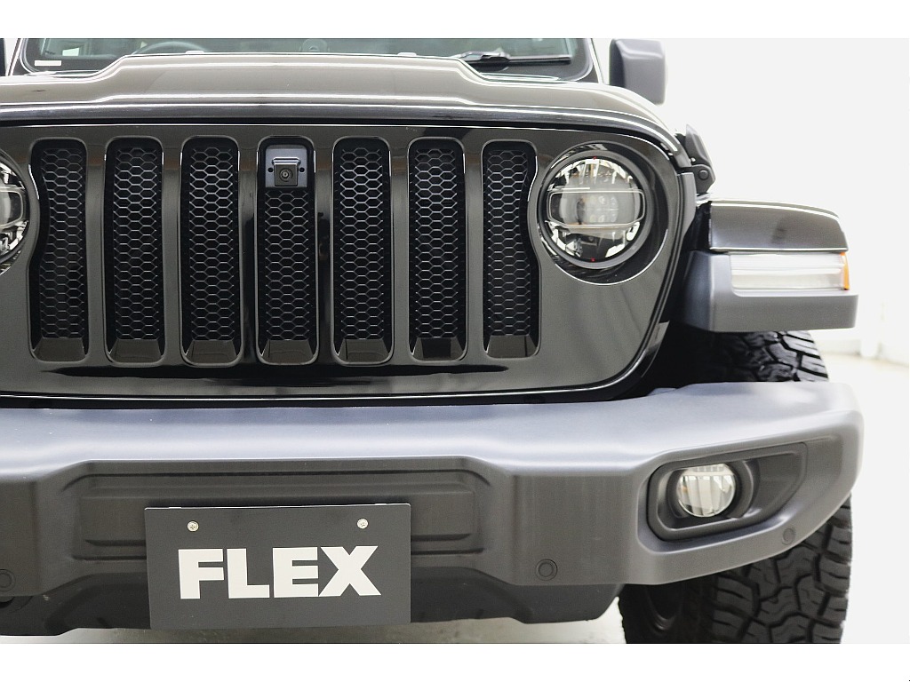 サハラグレード☆維持費の安い２０００ターボＣＣエンジン☆ＪＥＰＰＥＳＥＮフォグハーネスカバー☆ＪＥＰＰＥＳＥＮホイール☆ＬＥＤヘッドランプ☆