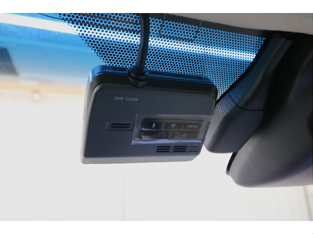 ＡＬＰＩＮＥナビ連動前後ドライブレコーダー☆