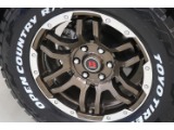新品ＴＯＹＯオープンカントリーＲ／Ｔタイヤ×LUGNAS－ＦＲＤ１８インチＡＷ☆