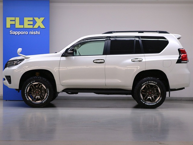 サンルーフ☆ＢＩＧ－Ｘ９インチナビ☆ＨＤＭＩ＆ＵＳＢポート☆ＥＴＣ☆純正エンジンスターター☆寒冷地仕様☆ＬＥＤルームランプ☆ダッシュボードマット☆