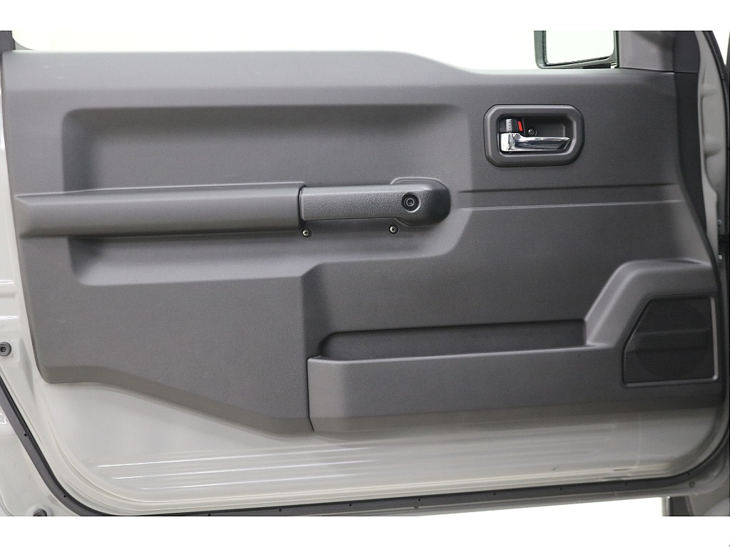 ドアトリムになります☆