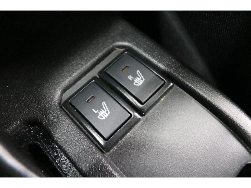 運転席／助手席シートヒーター☆