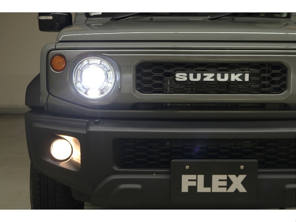 買取特選車☆ワンオーナー☆低走行☆本州仕入れ☆純正カラーミディアムグレー☆純正オプションフロントグリル☆ＬＥＤヘッドランプ☆