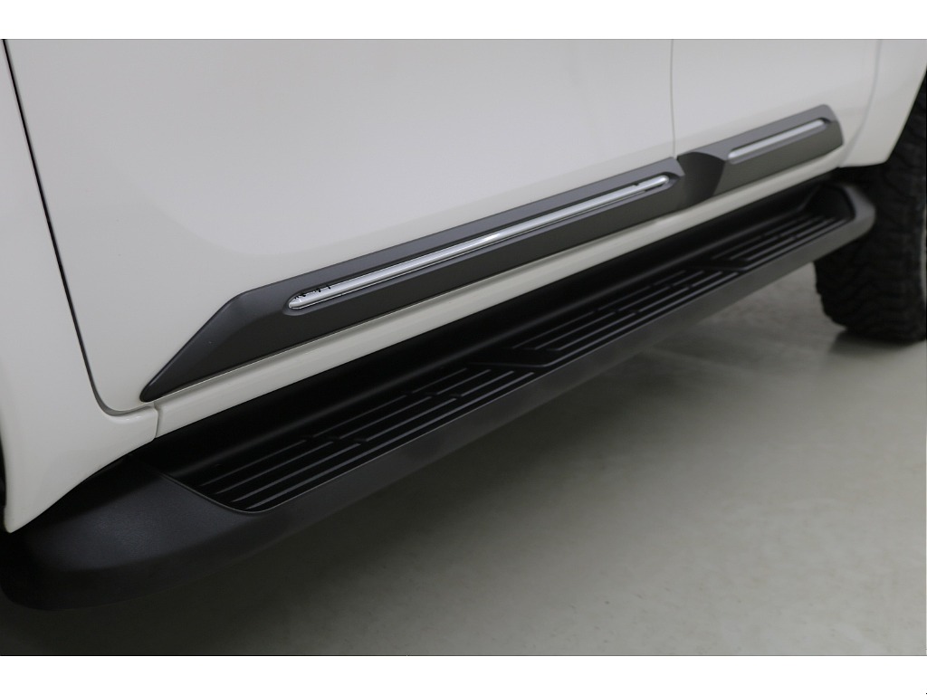 純正ボディサイドモールディング☆