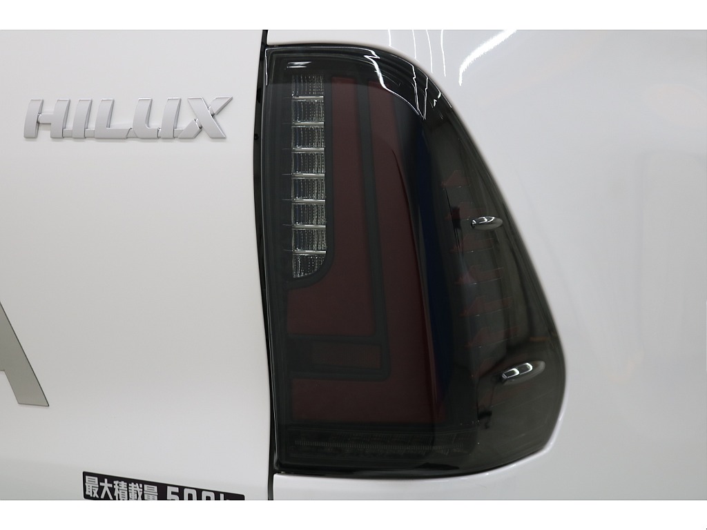 新品オリジナルULTIMATE BLACK テールランプ☆