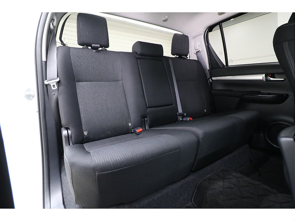 ６：４分割チップアップリヤシート☆