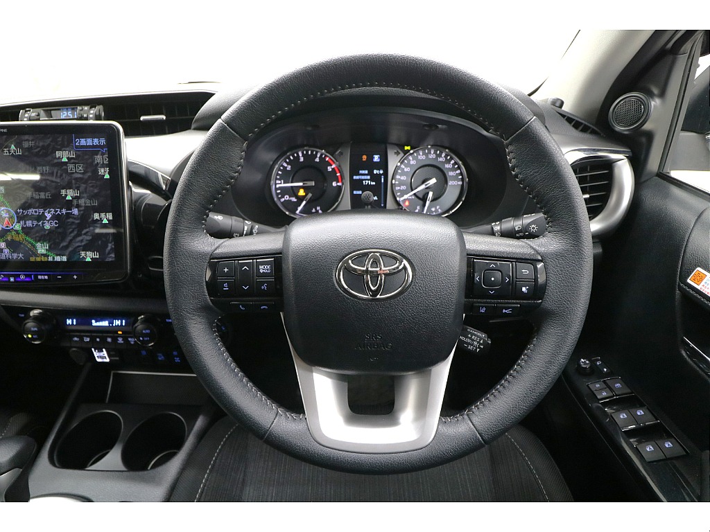 純正ステアリングの状態は良好です♪ステアリングスイッチ付き♪