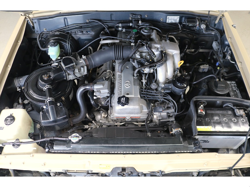 エンジンルームになります☆