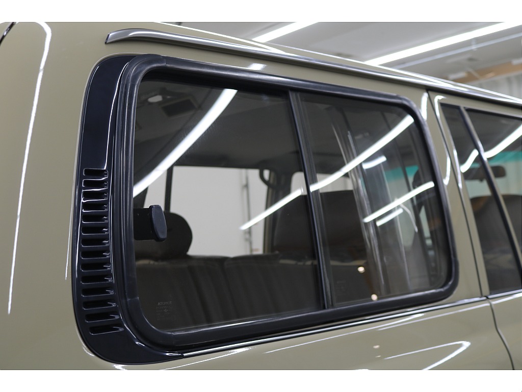 純正ワゴンクォーターガラス☆