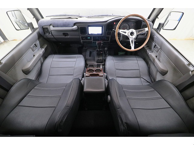 内装は当店にてルームクリーニング済みとなりますので綺麗な状態です♪