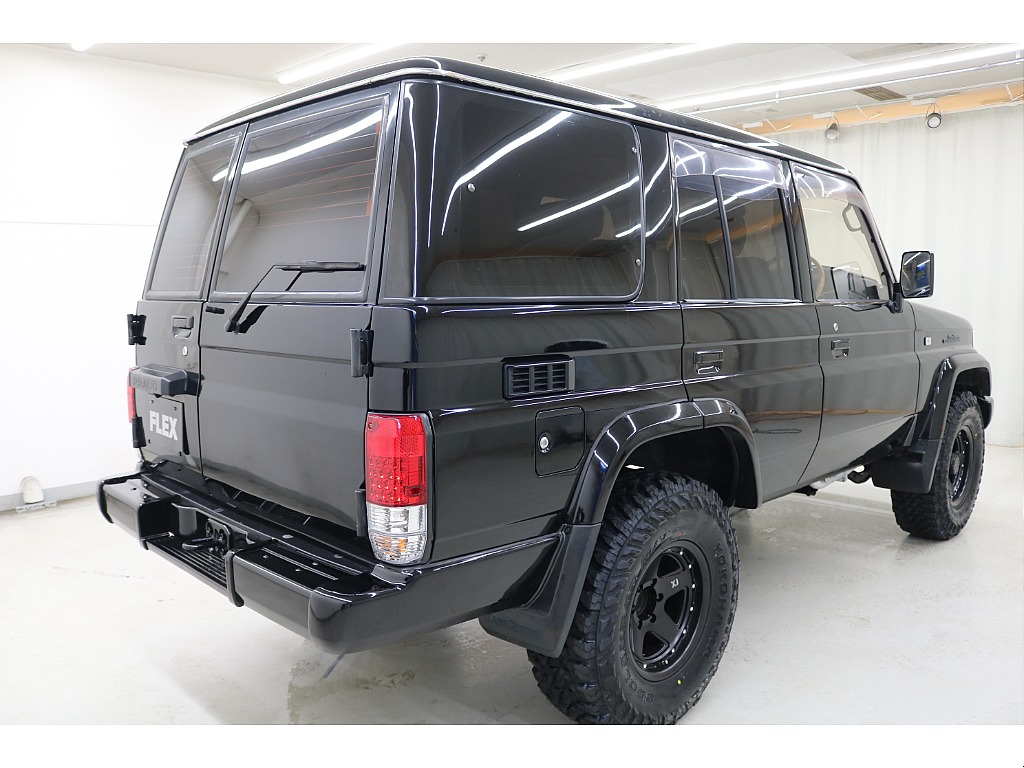 王道スタイル☆１ナンバー登録☆オールペイント：ブラック☆新品２インチリフトＵＰ☆新品ＬＥＤテールランプ☆