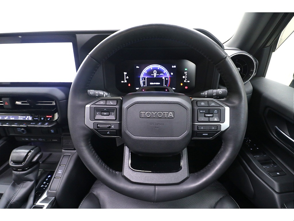 本革巻き３本スポークステアリング☆ステアリングヒーター付き☆