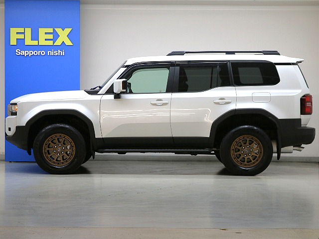 チルト＆スライド電動ムーンルーフ☆パワーバックドア☆１２．３インチディスプレイオーディオ☆パノラミックビューモニター☆ビルトインＥＴＣ２．０ユニット☆