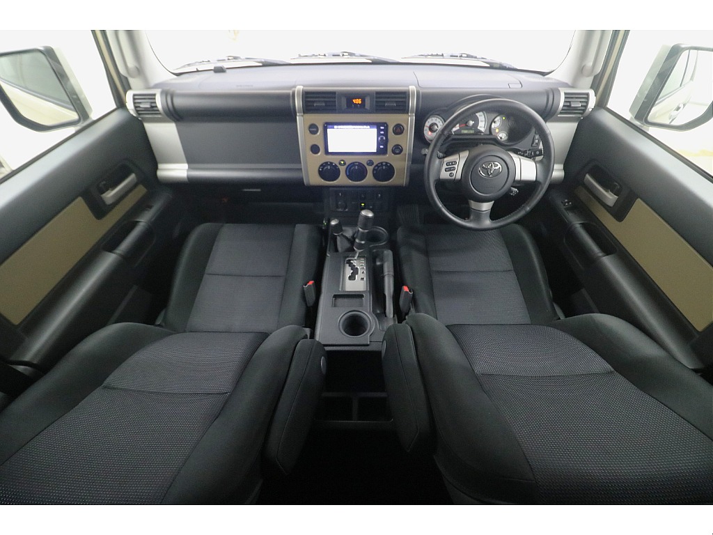 内装は当店にてルームクリーニング済みとなりますので綺麗な状態です♪