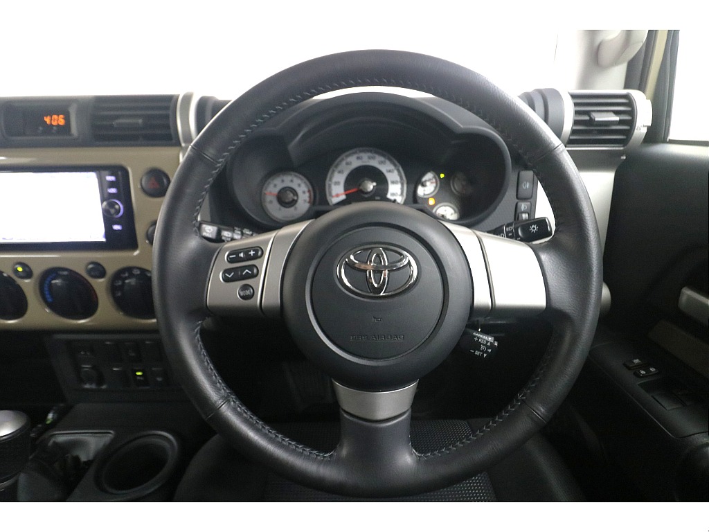 純正ステアリングの状態は良好です♪