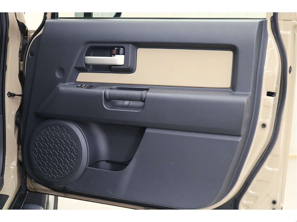 ドアトリムになります☆