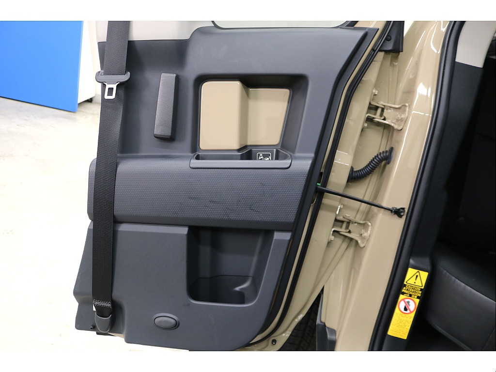 ドアトリムになります☆