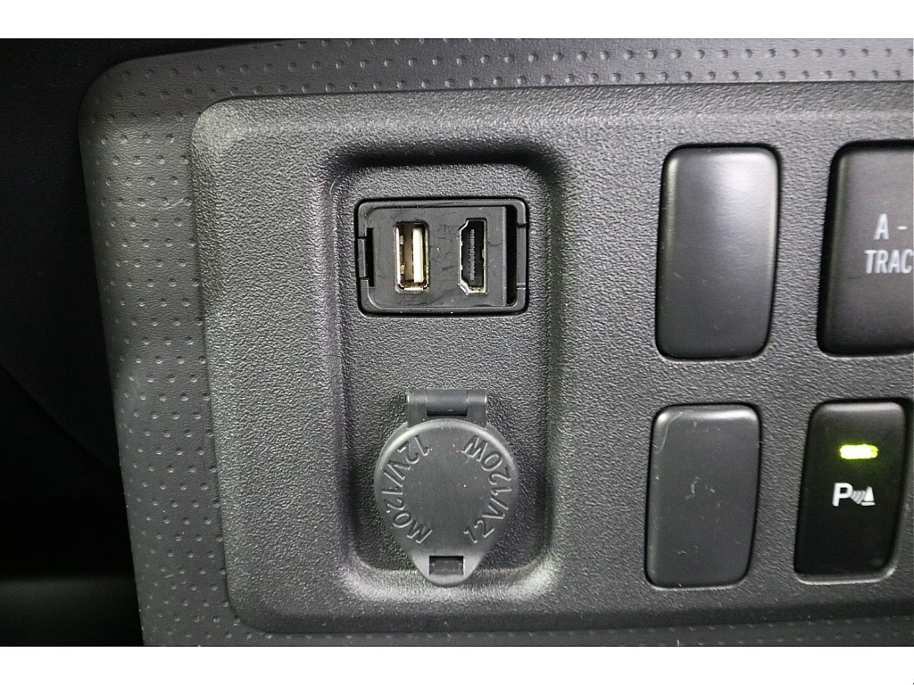 ＨＤＭＩ＆ＵＳＢポート☆