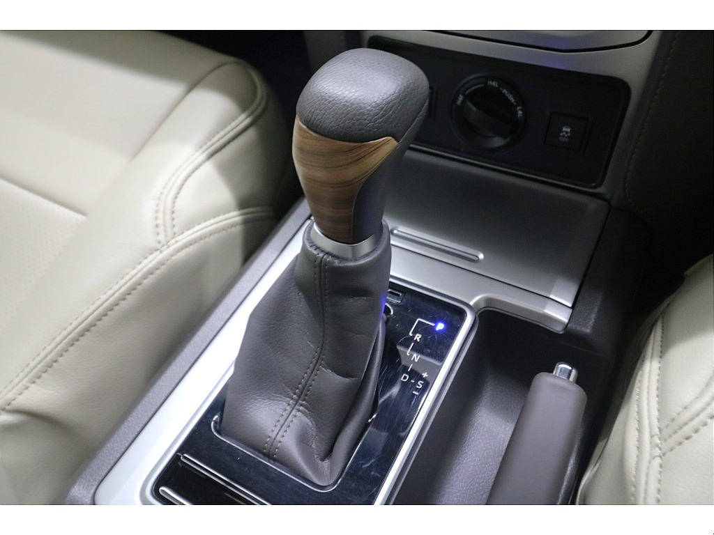 ウッドシフトノブ☆