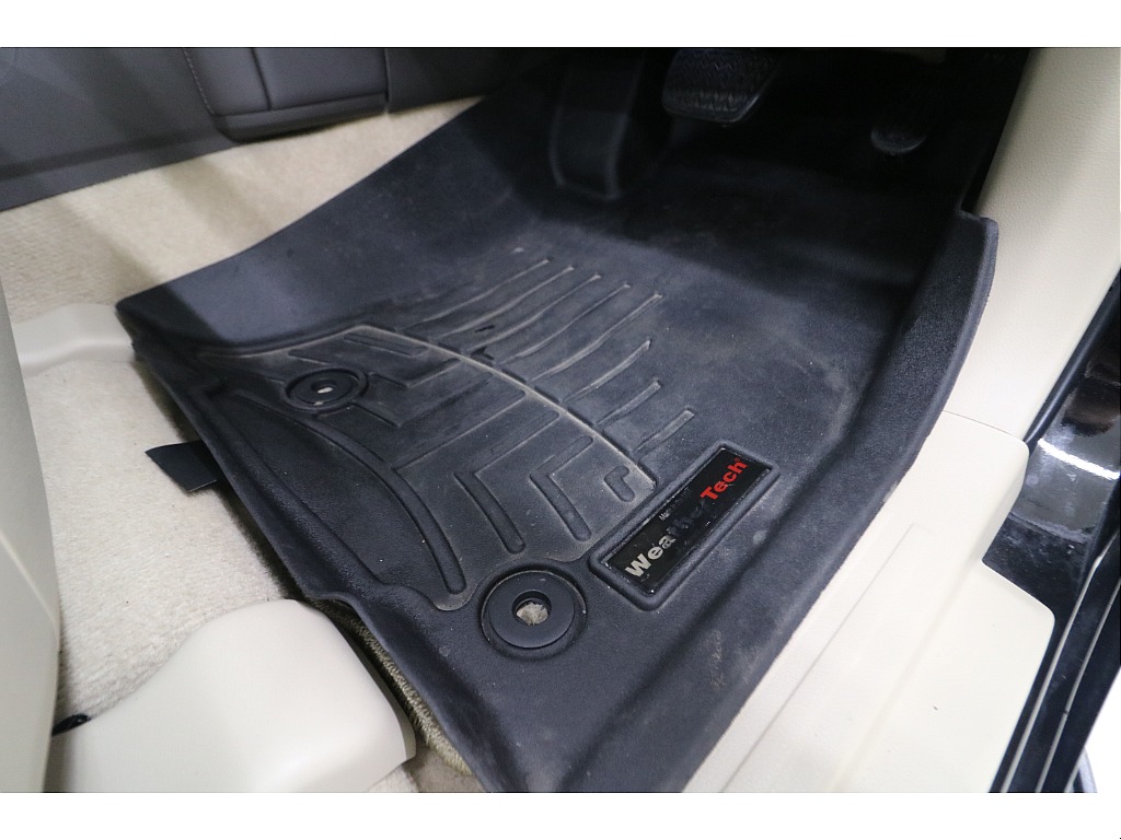 WeatherTechフロアマット