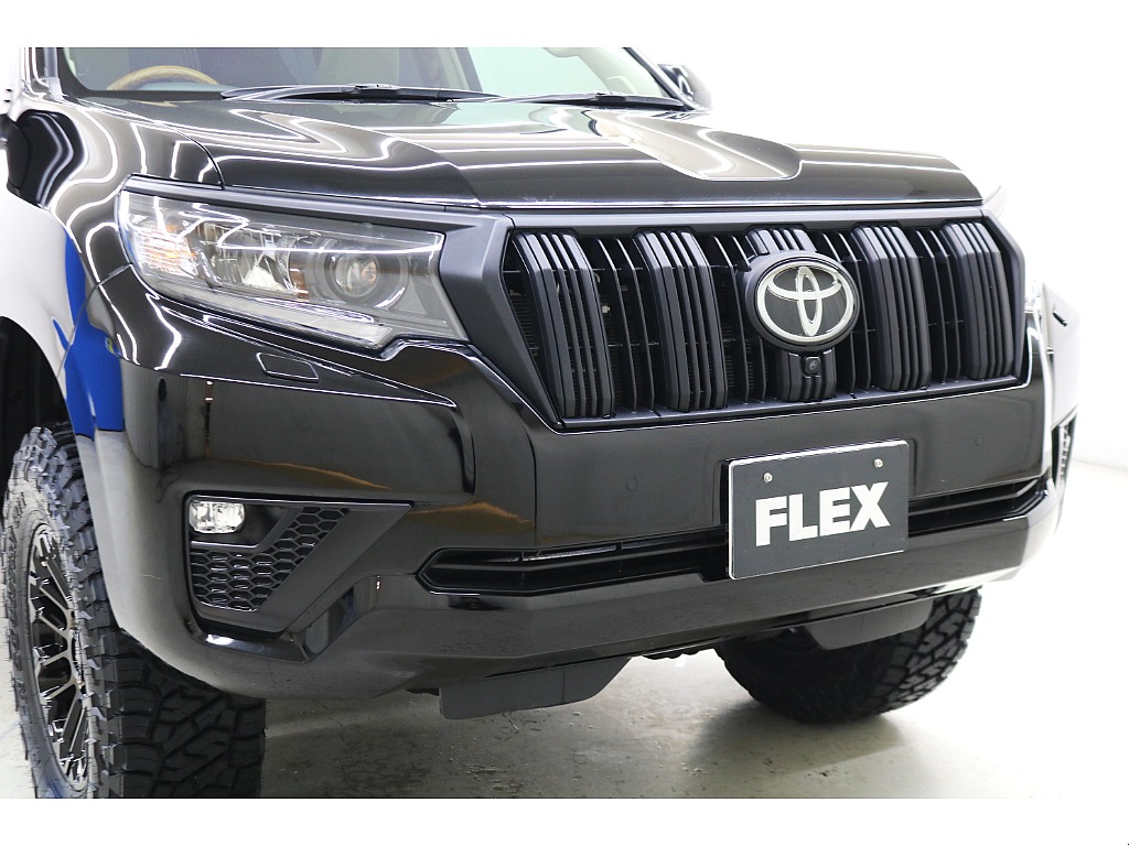 特別仕様車Matt Black Edition☆マルチテレインモニター☆７人乗り☆リフトＵＰ☆