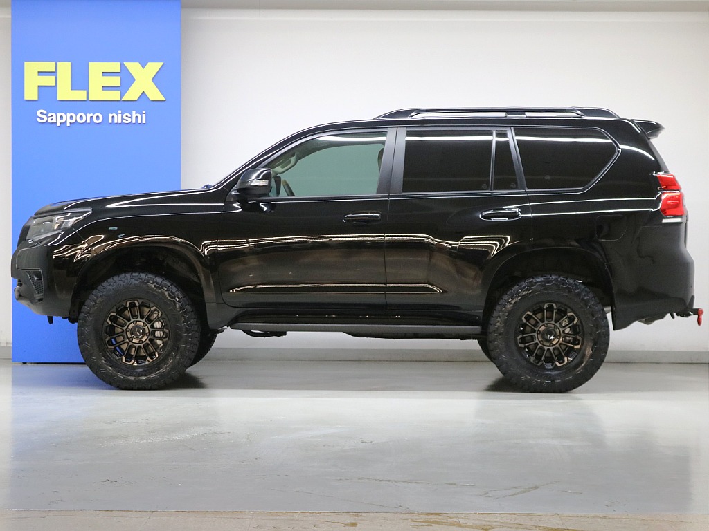 サンルーフ☆本革パワーシート☆レーダークルーズコントロール☆寒冷地仕様☆ＥＴＣ２．０☆リモートスタート☆ウッドコンビハンドル☆ラゲッジマット☆