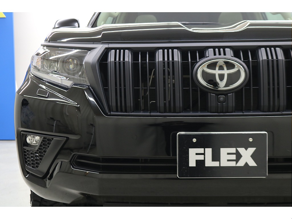 特別仕様車Matt Black Edition☆マルチテレインモニター☆７人乗り☆リフトＵＰ☆