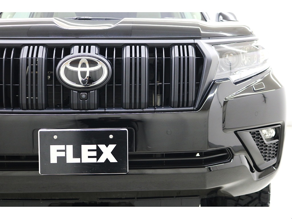 特別仕様車Matt Black Edition☆マルチテレインモニター☆７人乗り☆リフトＵＰ☆