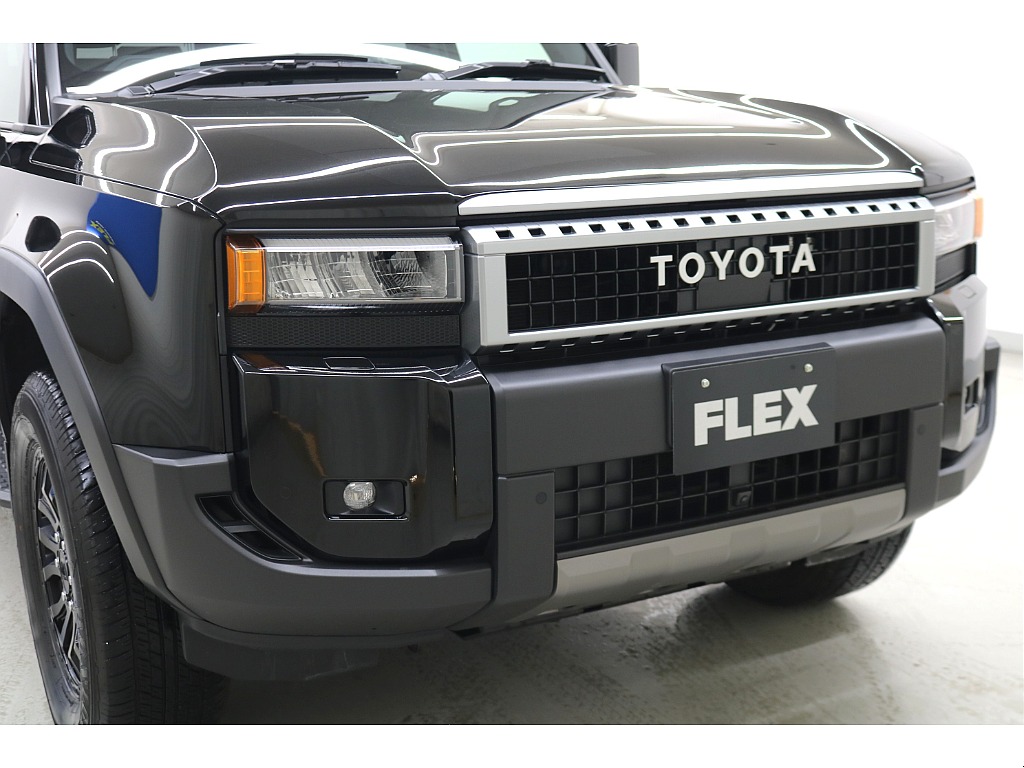 ワンオーナー☆２０２ブラック☆リフレクター式３眼ＬＥＤヘッドランプ☆ＬＥＤデイタイムランニングランプ☆