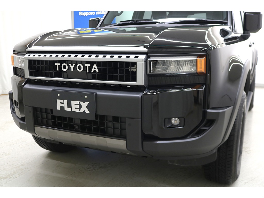 ワンオーナー☆２０２ブラック☆リフレクター式３眼ＬＥＤヘッドランプ☆ＬＥＤデイタイムランニングランプ☆