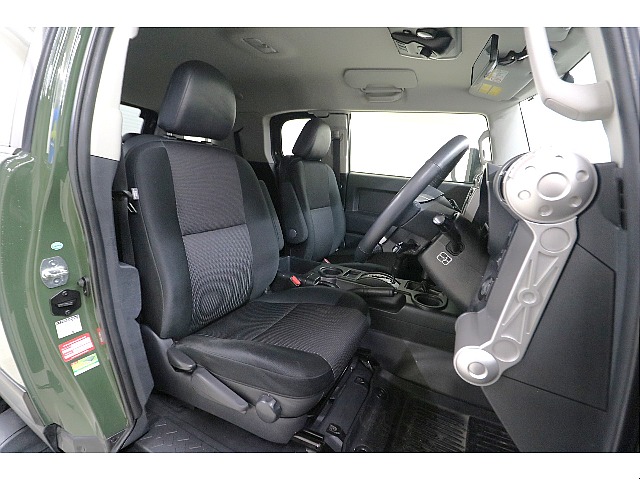 運転席/助手席共に状態は良好です♪