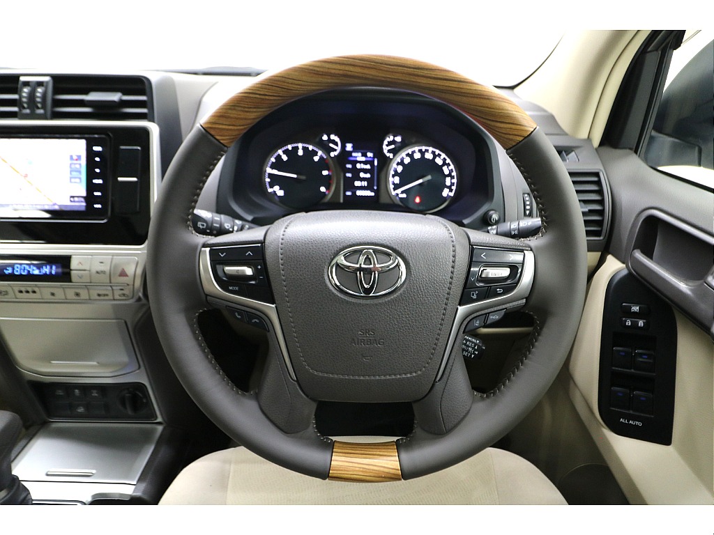 新品純正ウッド調ハンドル☆