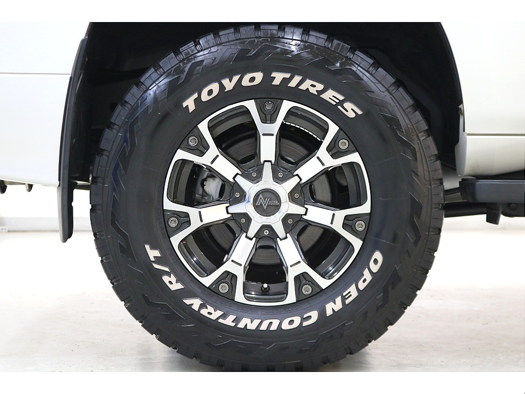 ＴＯＹＯオープンカントリーＲＴタイヤ×ＮＩＴＲＯ ＰＯＷＥＲ WARHEAD１７AW☆