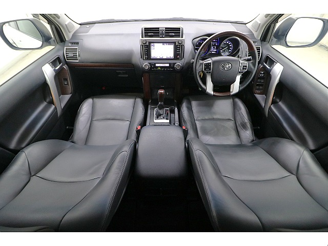 内装は当店にてルームクリーニング済みとなりますので綺麗な状態です♪