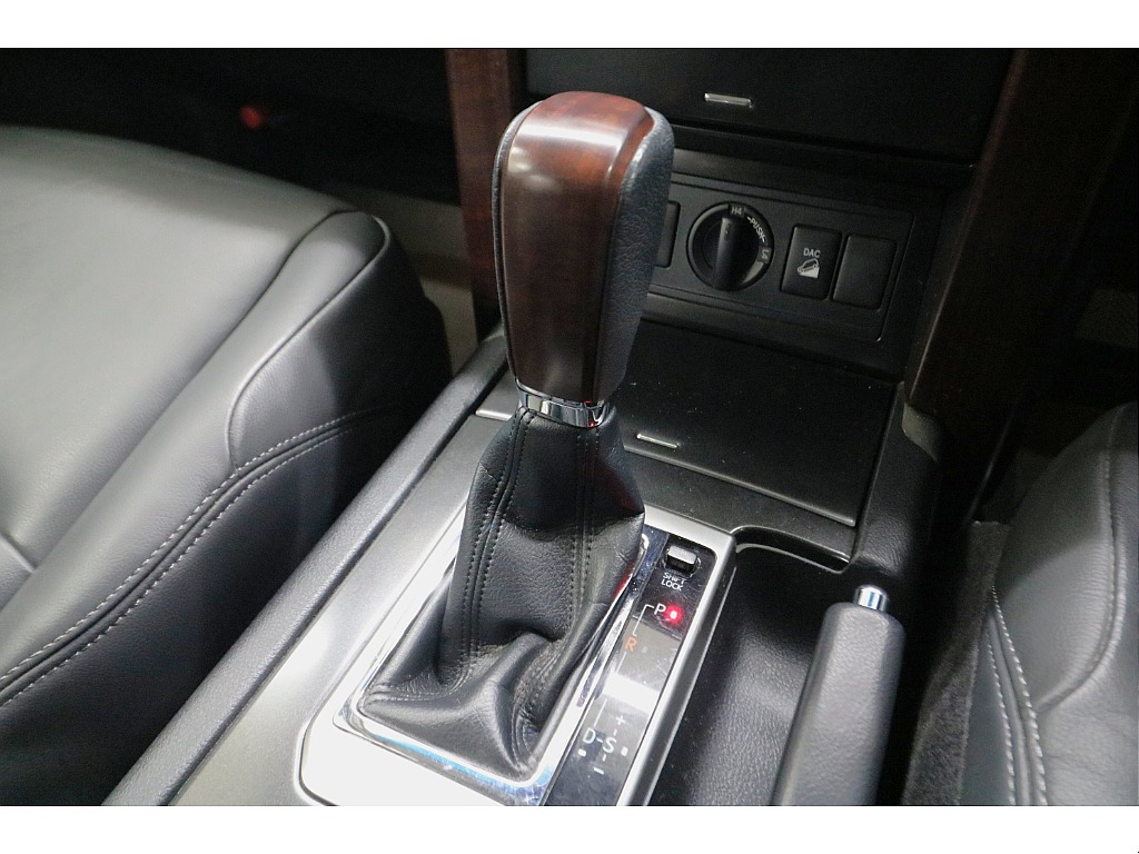 ウッド調本革巻きシフトノブ☆