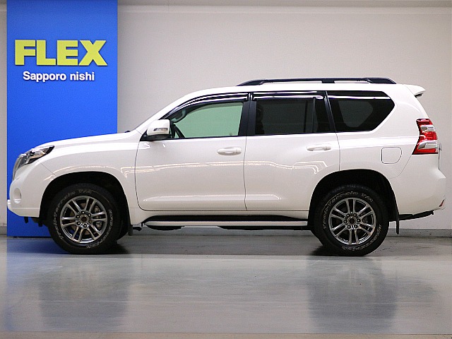 T-Connectナビ☆マルチテレインモニター☆スーパーライブサウンドシステム☆寒冷地仕様☆本革シート☆シートヒーター☆ＡＨＣ☆クルーズコントロール☆