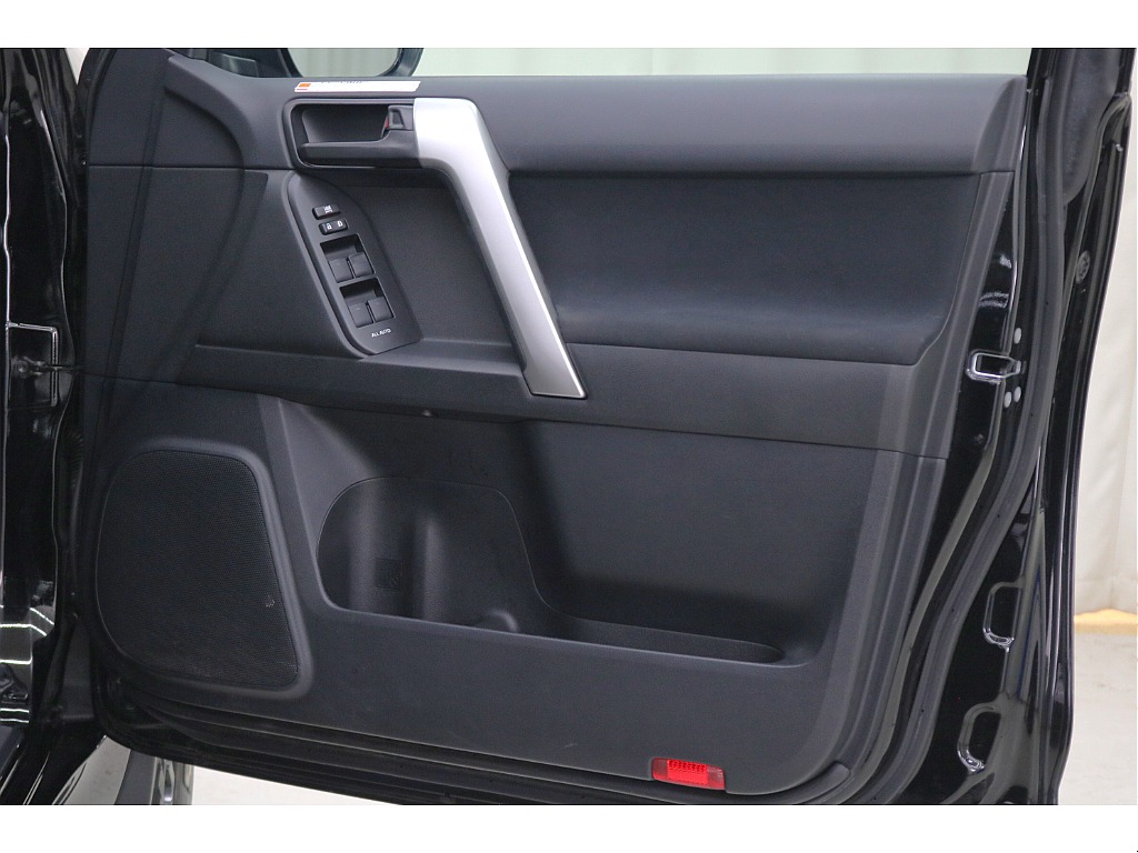 トヨタ&nbsp;ランドクルーザープラド&nbsp;プラド2.8DT TX 4WD&nbsp;&nbsp;北海道の詳細画像&nbsp;その12