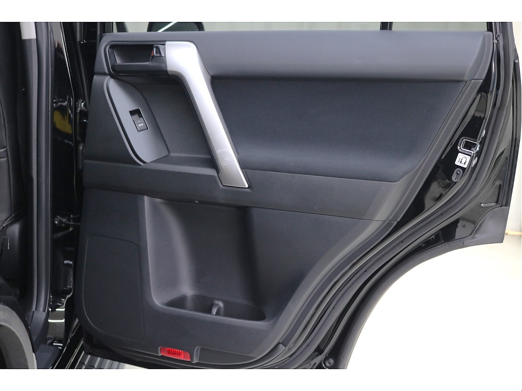 トヨタ&nbsp;ランドクルーザープラド&nbsp;プラド2.8DT TX 4WD&nbsp;&nbsp;北海道の詳細画像&nbsp;その13