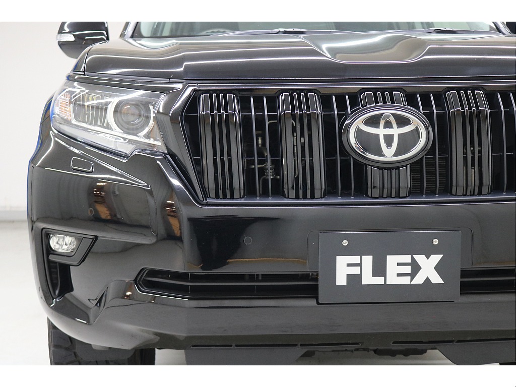 ワンオーナー☆ユーザー買取車両☆２０２ブラック☆ＮＥＷ：各所ブラックアウト☆２インチリフトＵＰ☆ＬＥＤヘッドランプ＆フォグランプ☆