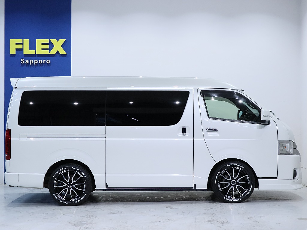 両側パワースライドドア付き！