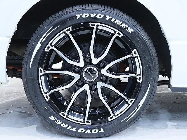 FLEXオリジナルDelf06　18インチアルミホイール付き！