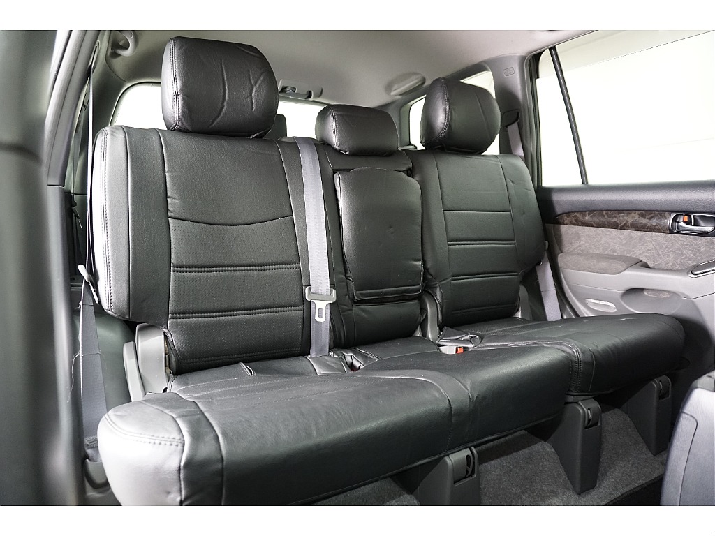 後部座席になります☆