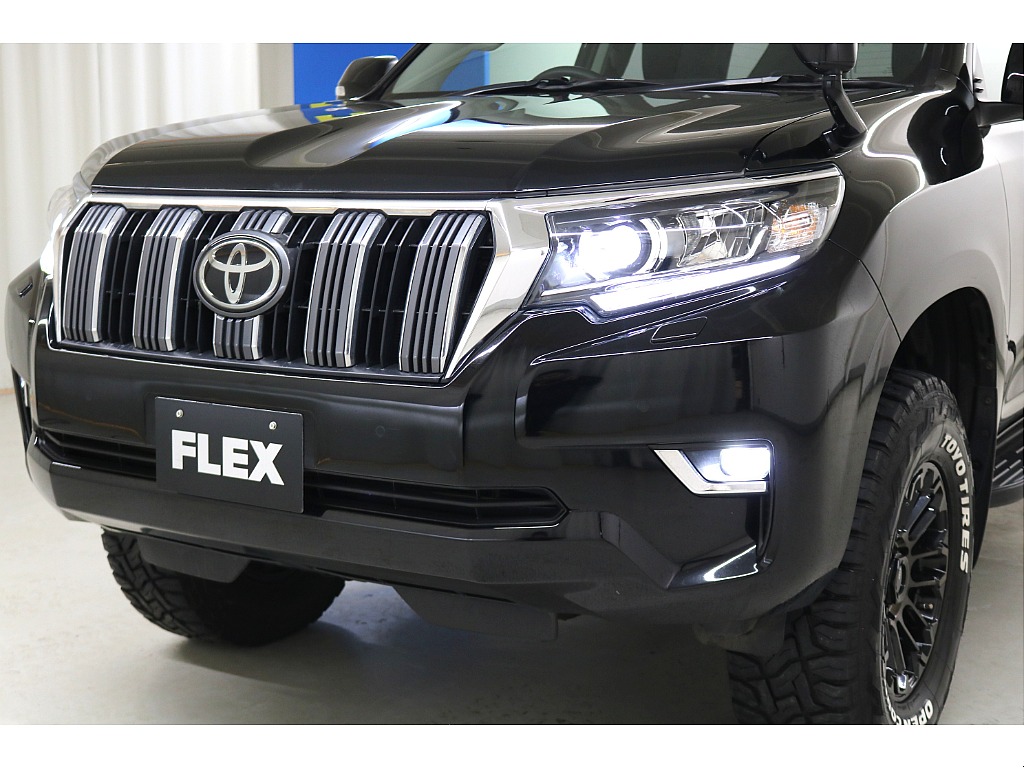 ワンオーナー☆クリーンディーゼル☆ユーザー買取車両☆２０２ブラック☆２インチリフトＵＰ☆ＬＥＤヘッドランプ＆フォグランプ☆ＦＬＥＸオリジナルＸＥＬＦ０２ホイール☆