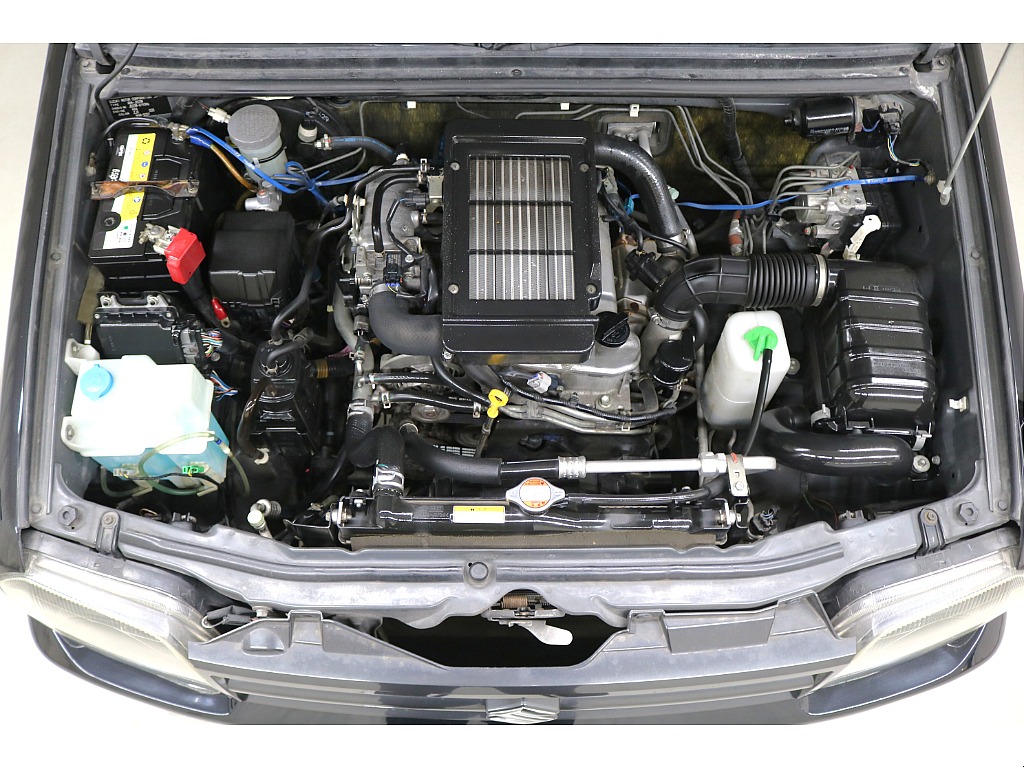 エンジンルームになります☆