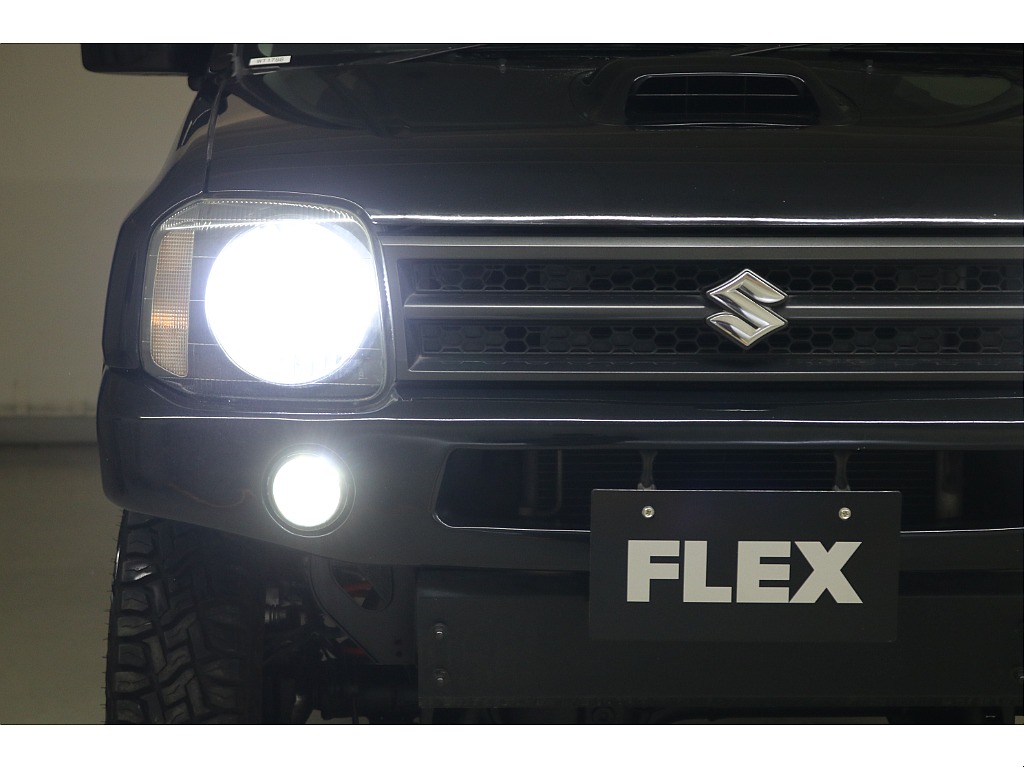 リフトＵＰ☆ステアリングダンパー☆前後調整式ラテラルロッド☆社外フロントバンパー☆フロントスキッドプレート☆ＬＥＤヘッドランプ☆