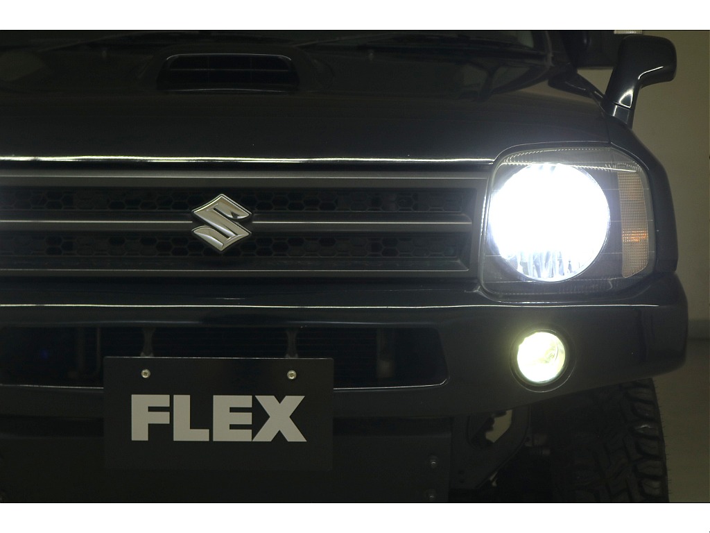 リフトＵＰ☆ステアリングダンパー☆前後調整式ラテラルロッド☆社外フロントバンパー☆フロントスキッドプレート☆ＬＥＤヘッドランプ☆