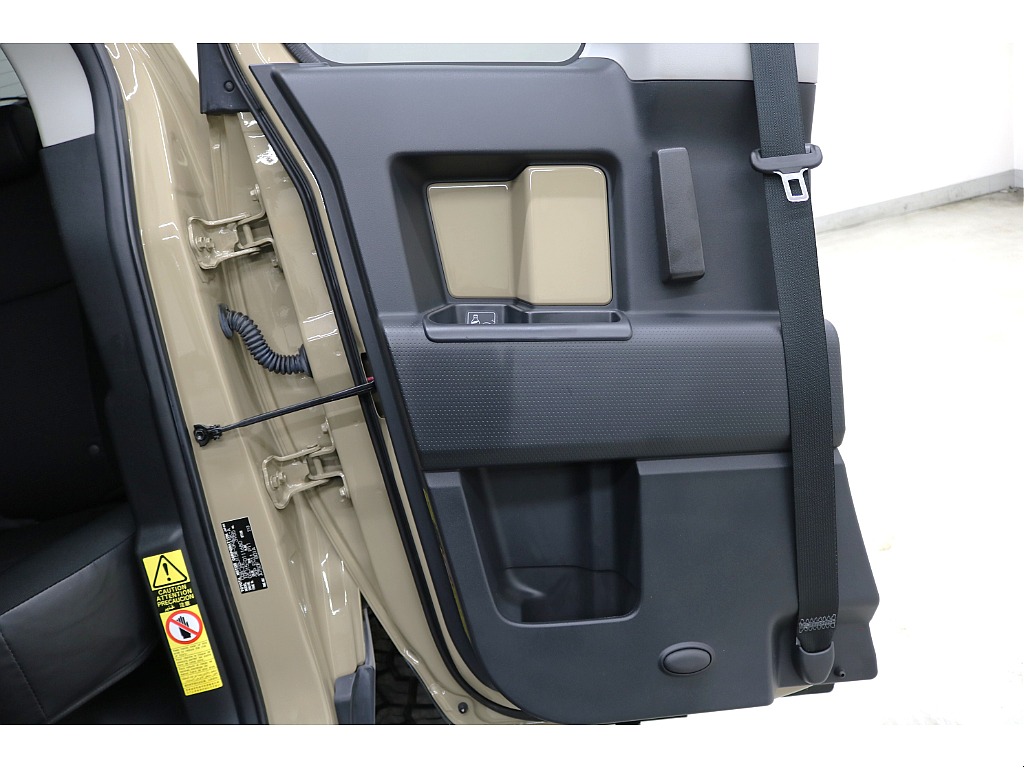 ドアトリムになります☆