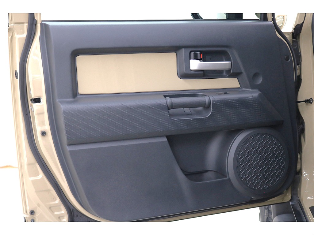 ドアトリムになります☆