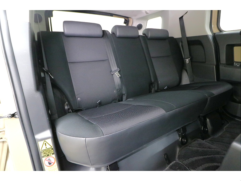 後部座席になります☆